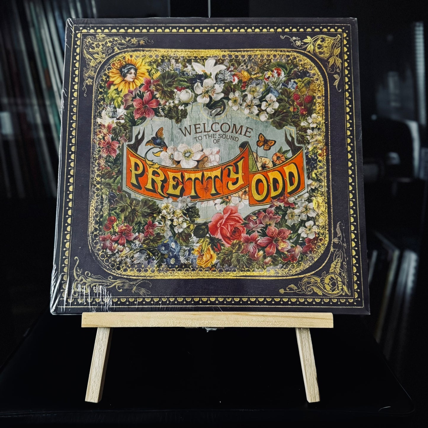 Panic! at the Disco – Pretty. Odd.
